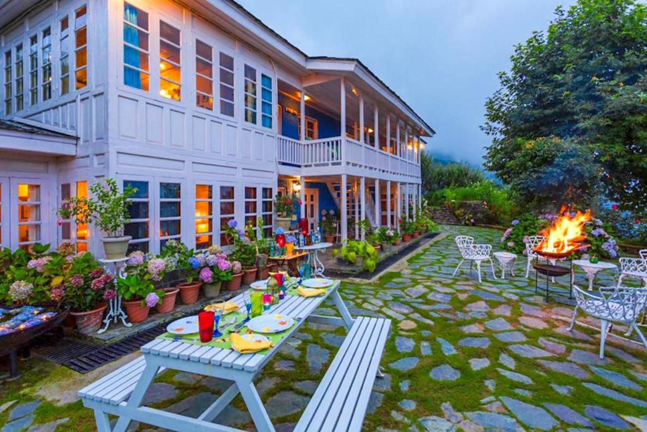 Stayvista At Violet Hill With Bonfire, Gazebo & Hill View 西姆拉 外观 照片
