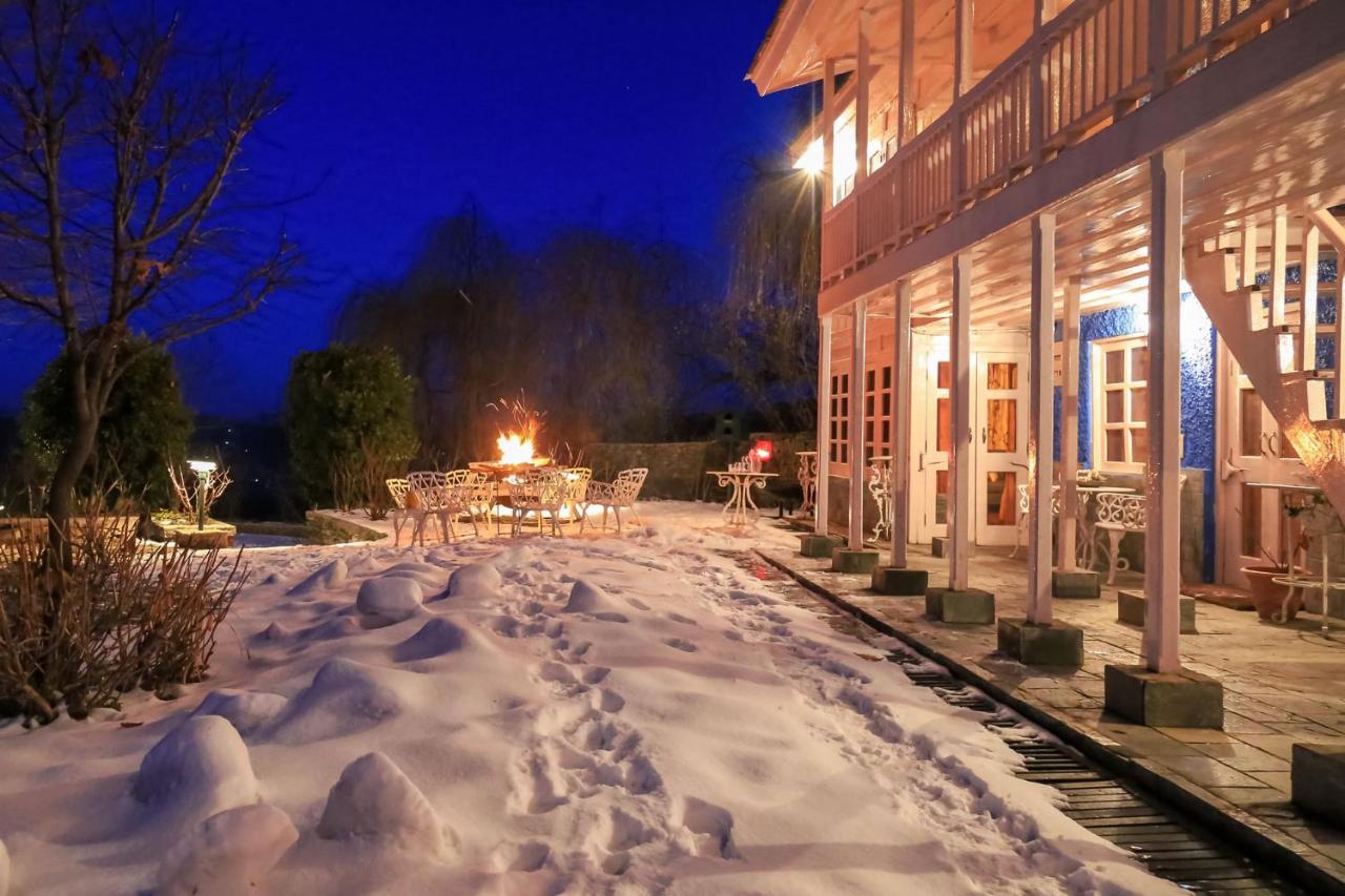 Stayvista At Violet Hill With Bonfire, Gazebo & Hill View 西姆拉 外观 照片